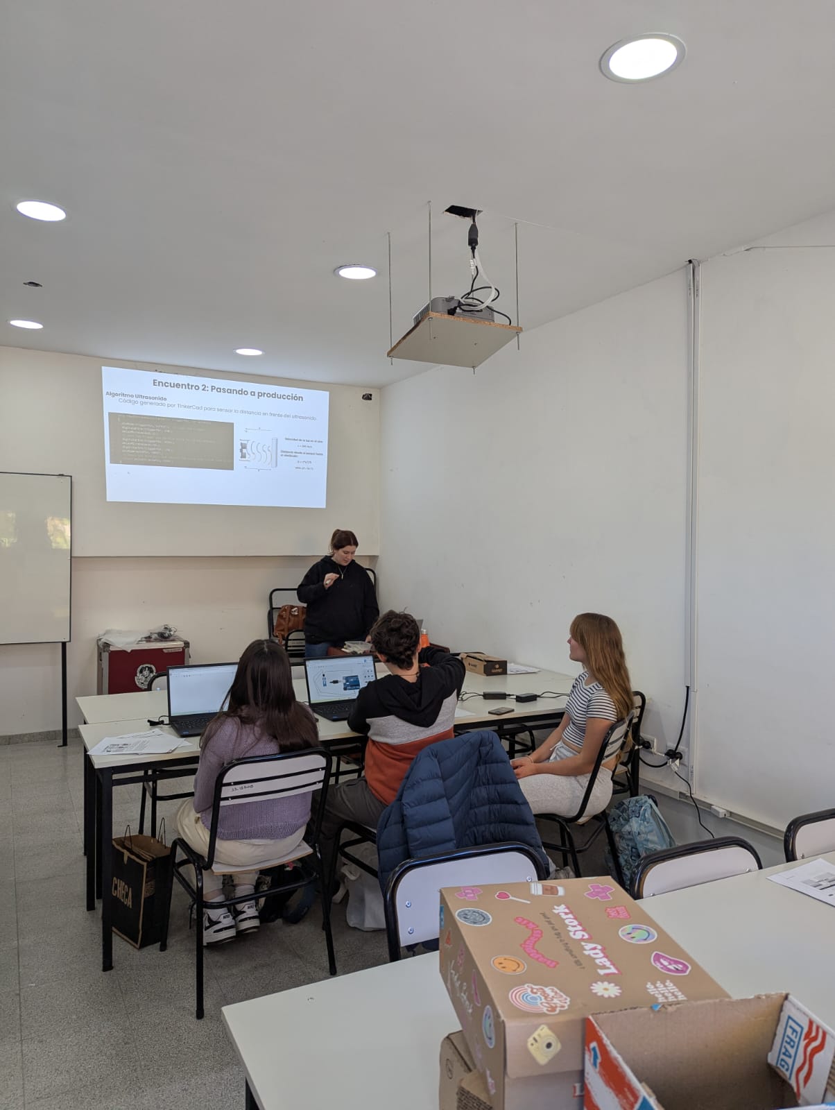 En este momento estás viendo Se realizó el segundo encuentro del «Semillero de innovadores»